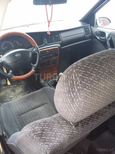 Opel Vectra 1997, 333,400 km - 2.0 л - Xaçmaz