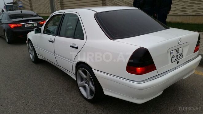 Mercedes C 230 1999, 172,000 km - 2.3 l - Bakı