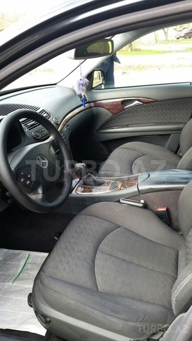 Mercedes E 270 2002, 181,000 km - 2.7 l - Sumqayıt