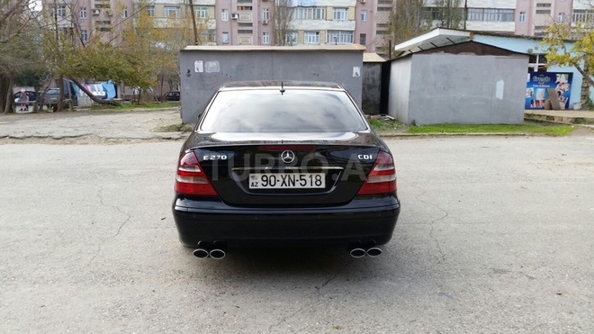 Mercedes E 270 2002, 181,000 km - 2.7 l - Sumqayıt
