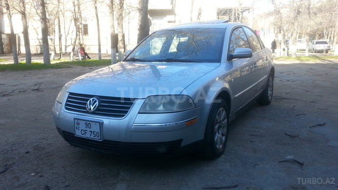 Volkswagen Passat 2001, 177,000 km - 1.8 l - Sumqayıt
