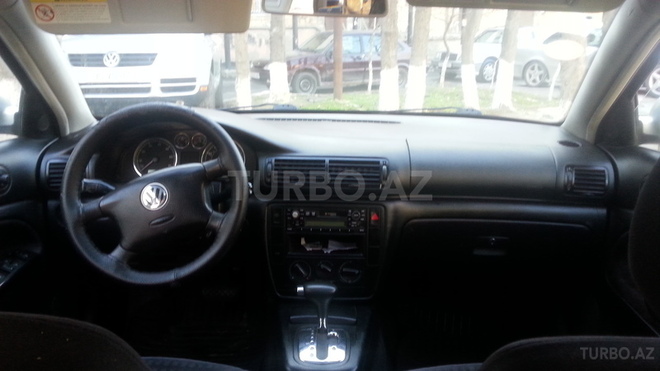 Volkswagen Passat 2001, 177,000 km - 1.8 l - Sumqayıt