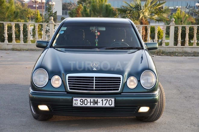 Mercedes E 240 1998, 164,000 km - 2.4 l - Bakı