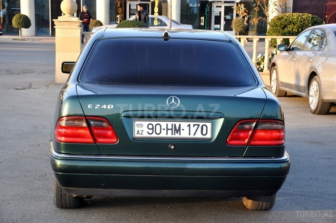 Mercedes E 240 1998, 164,000 km - 2.4 l - Bakı