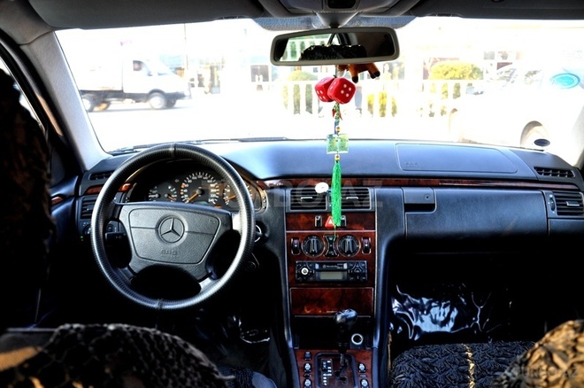 Mercedes E 240 1998, 164,000 km - 2.4 l - Bakı