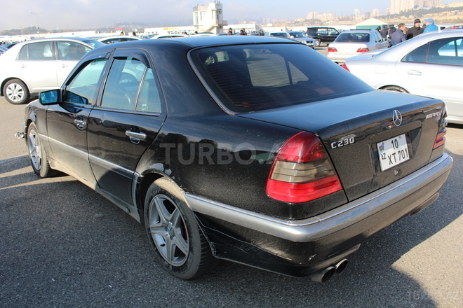 Mercedes C 230 1997, 240,000 km - 2.3 l - Bakı