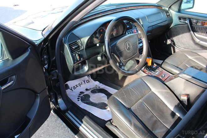 Mercedes C 230 1997, 240,000 km - 2.3 l - Bakı