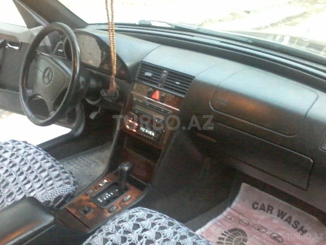 Mercedes C 200 1996, 316,000 km - 2.0 l - Sumqayıt