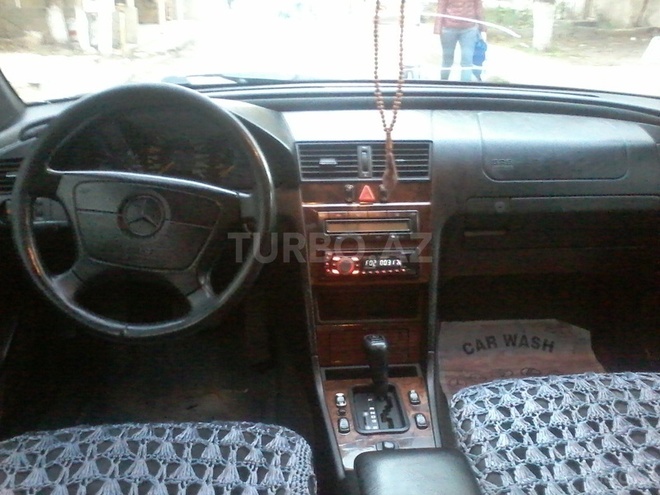 Mercedes C 200 1996, 316,000 km - 2.0 l - Sumqayıt