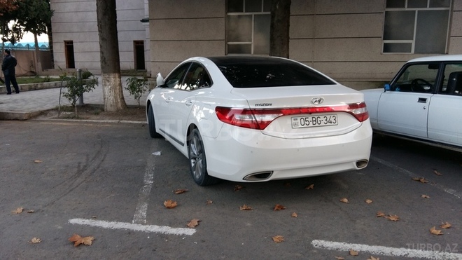 Hyundai Azera 2012, 140,850 km - 2.4 l - Ağstafa
