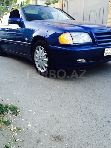 Mercedes C 220 1999, 370,000 km - 2.2 л - Bakı