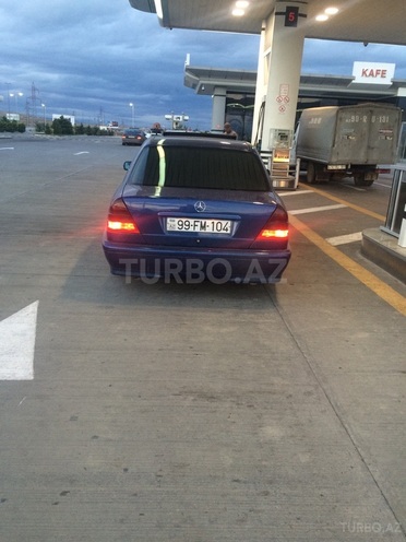 Mercedes C 220 1999, 370,000 km - 2.2 л - Bakı