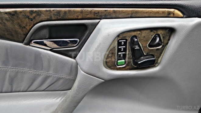 Mercedes E 320 1998, 259,000 km - 3.2 l - Bakı