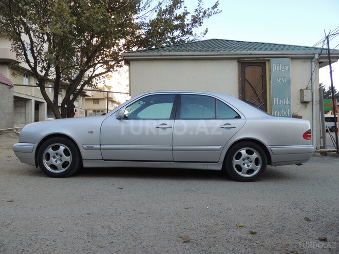 Mercedes E 240 1998, 254,000 km - 2.4 l - Bakı
