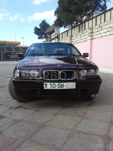 BMW 318 1995, 250,000 km - 1.8 l - Bakı