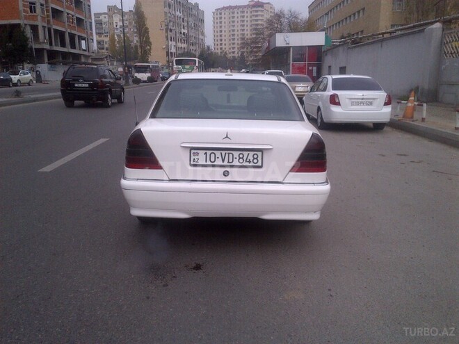 Mercedes C 220 1995, 230,000 km - 2.2 l - Bakı
