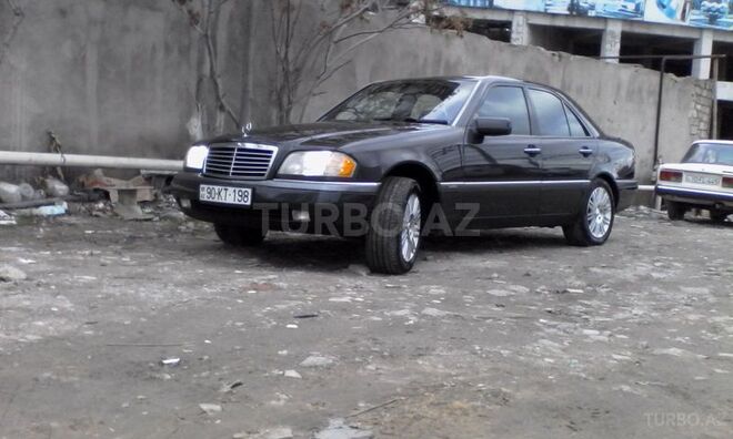 Mercedes C 200 1995, 180,000 km - 2.0 l - Bakı