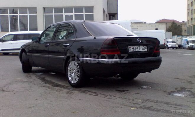 Mercedes C 200 1995, 180,000 km - 2.0 l - Bakı