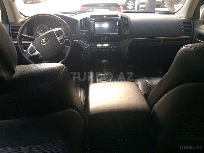 Toyota Land Cruiser 2013, 27,500 km - 4.0 l - Bakı