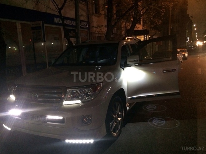 Toyota Land Cruiser 2013, 27,500 km - 4.0 l - Bakı