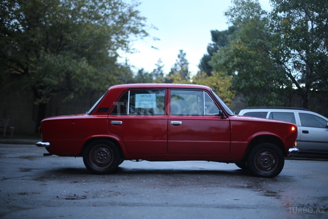 LADA (VAZ) 21011 1983, 136,080 km - 1.3 l - Bakı