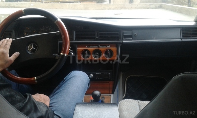 Mercedes 190 1992, 210,000 km - 2.0 l - Bakı