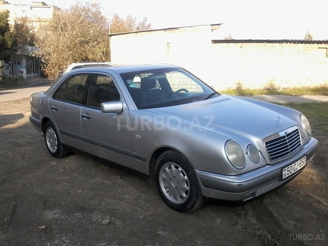 Mercedes E 240 1998, 176,000 km - 2.4 л - Sumqayıt