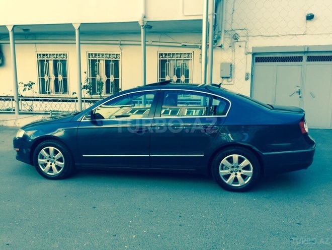 Volkswagen Passat 2005, 101,000 km - 2.0 л - Bakı