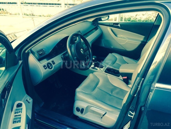 Volkswagen Passat 2005, 101,000 km - 2.0 л - Bakı