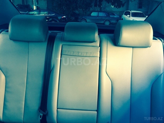 Volkswagen Passat 2005, 101,000 km - 2.0 л - Bakı