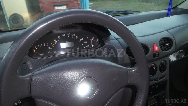 Mercedes A 160 2001, 112,218 km - 1.6 л - Astara