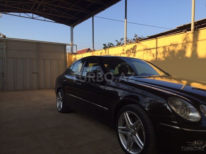 Mercedes E 350 2007, 150,000 km - 3.5 l - Sumqayıt