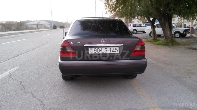 Mercedes C 200 1995, 270,000 km - 2.0 l - Sumqayıt