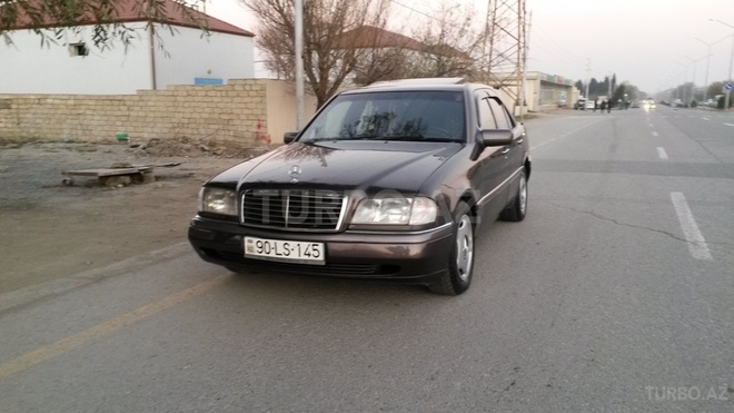 Mercedes C 200 1995, 270,000 km - 2.0 l - Sumqayıt