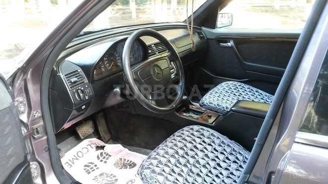 Mercedes C 200 1995, 270,000 km - 2.0 l - Sumqayıt