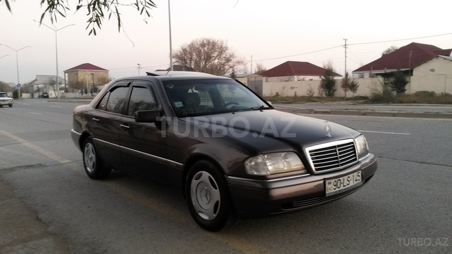 Mercedes C 200 1995, 270,000 km - 2.0 l - Sumqayıt