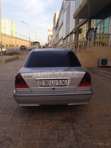 Mercedes C 180 2000, 200,000 km - 1.8 l - Bakı