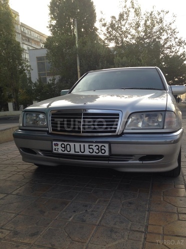 Mercedes C 180 2000, 200,000 km - 1.8 l - Bakı