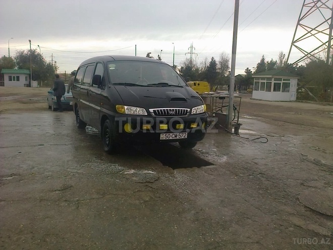 Hyundai H-1 2004, 5,648,953 km - 2.5 l - Sumqayıt