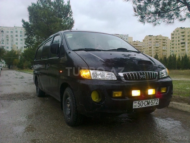 Hyundai H-1 2004, 5,648,953 km - 2.5 l - Sumqayıt