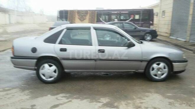 Opel Vectra 1994, 250,000 km - 1.8 l - Bakı