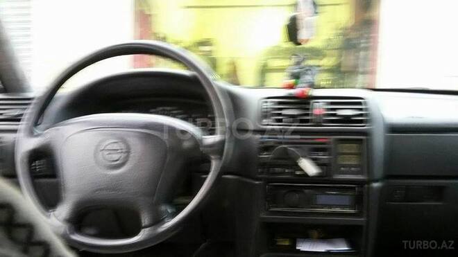 Opel Vectra 1994, 250,000 km - 1.8 l - Bakı