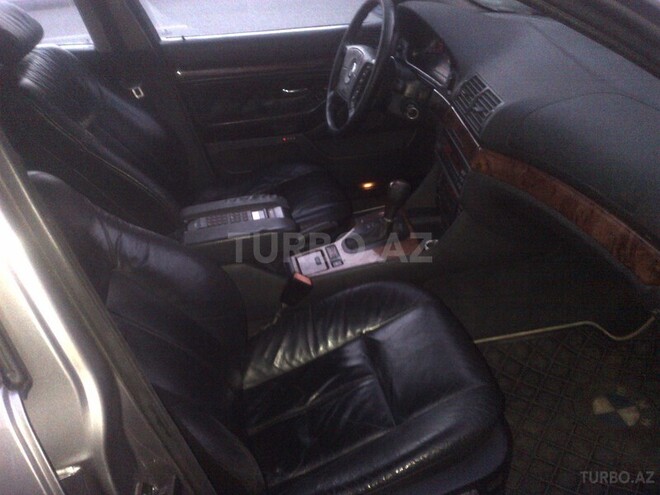 BMW 528 1996, 170,000 km - 2.8 l - Bakı