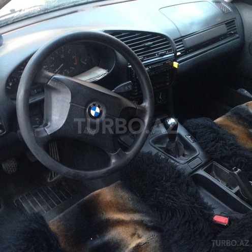 BMW 316 1998, 330,560 km - 1.6 l - Sumqayıt