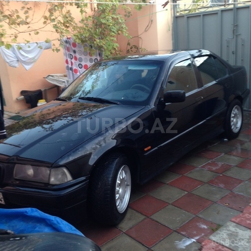 BMW 316 1998, 330,560 km - 1.6 l - Sumqayıt
