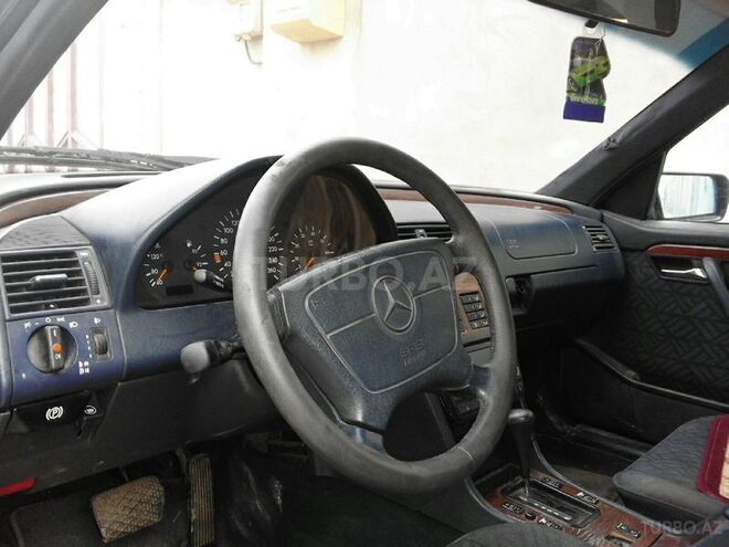 Mercedes C 280 1993, 235,428 km - 2.8 л - Bakı