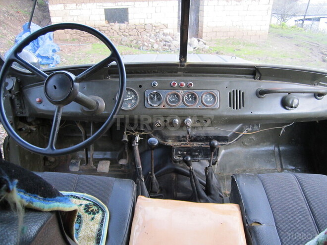 UAZ 469 1977, 85,000 km - 2.4 l - Astara