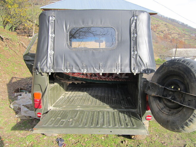 UAZ 469 1977, 85,000 km - 2.4 l - Astara