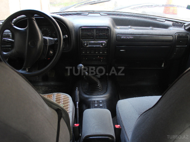 GAZ 31105 2004, 110,000 km - 2.3 l - Bakı