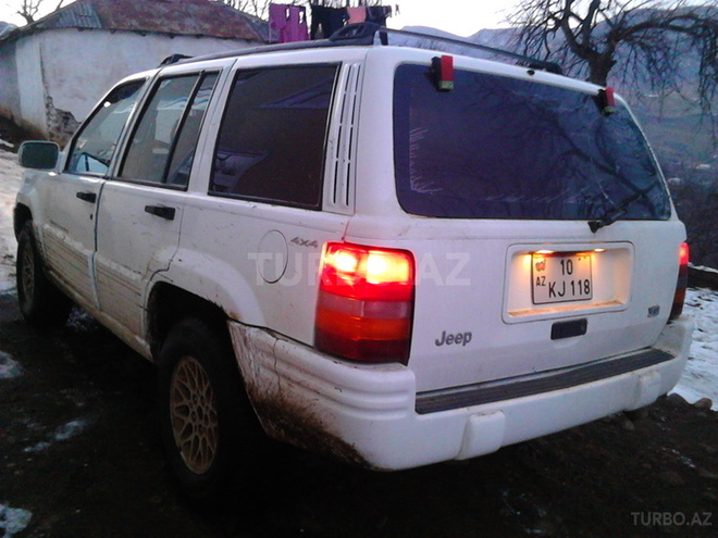 Jeep Grand Cherokee 1995, 200,000 km - 5.2 l - Yardımlı